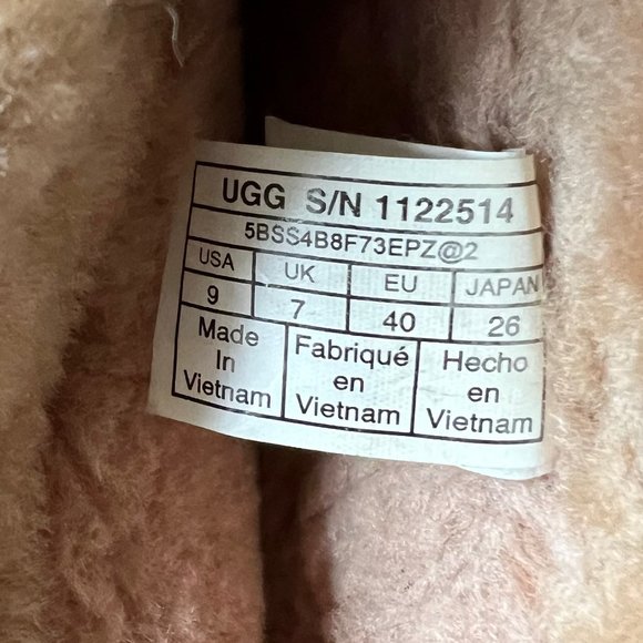 UGG classic rising heel zip - Picture 5 of 9